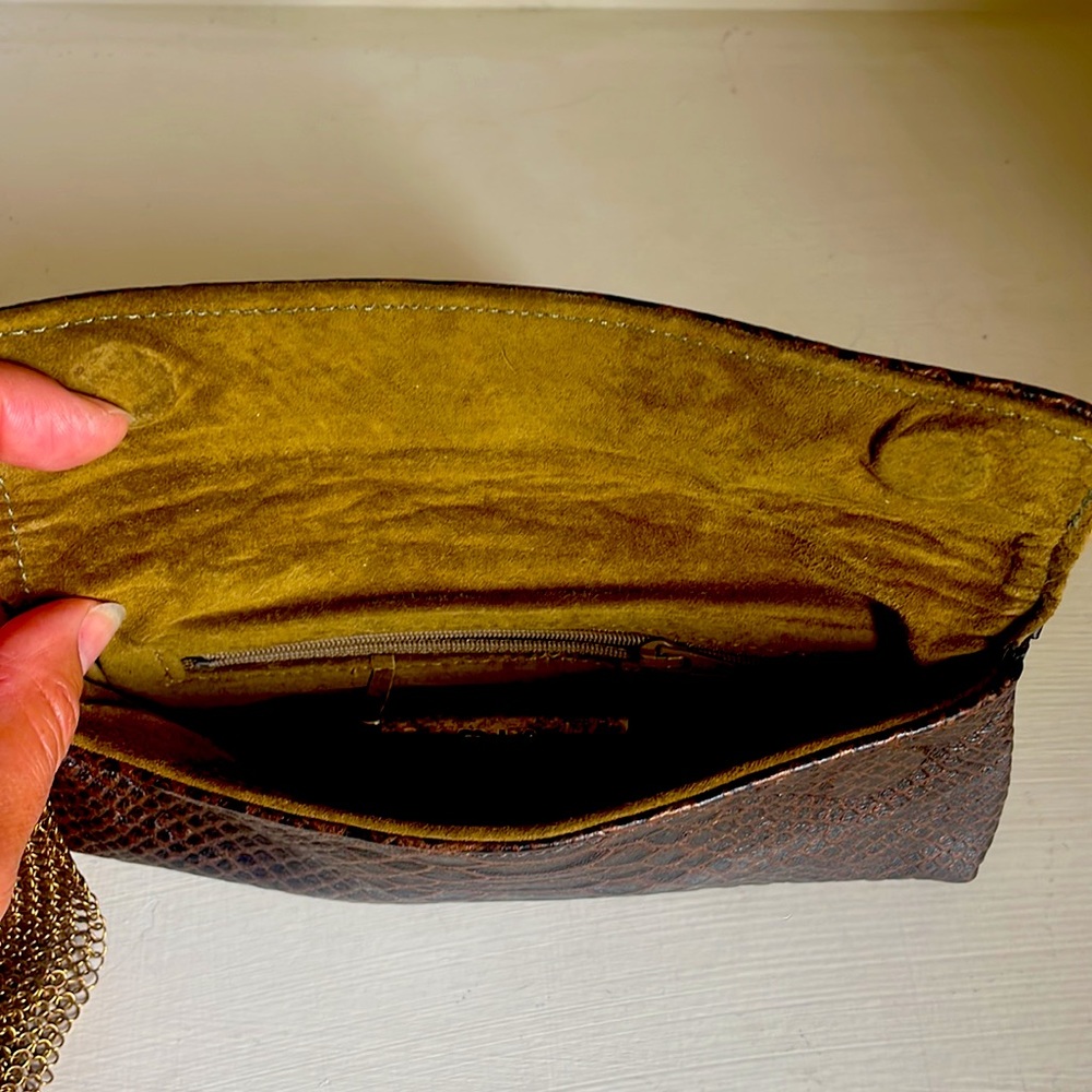 RIA-  Brown faux alligator wrist bag - Picture 2 of 3